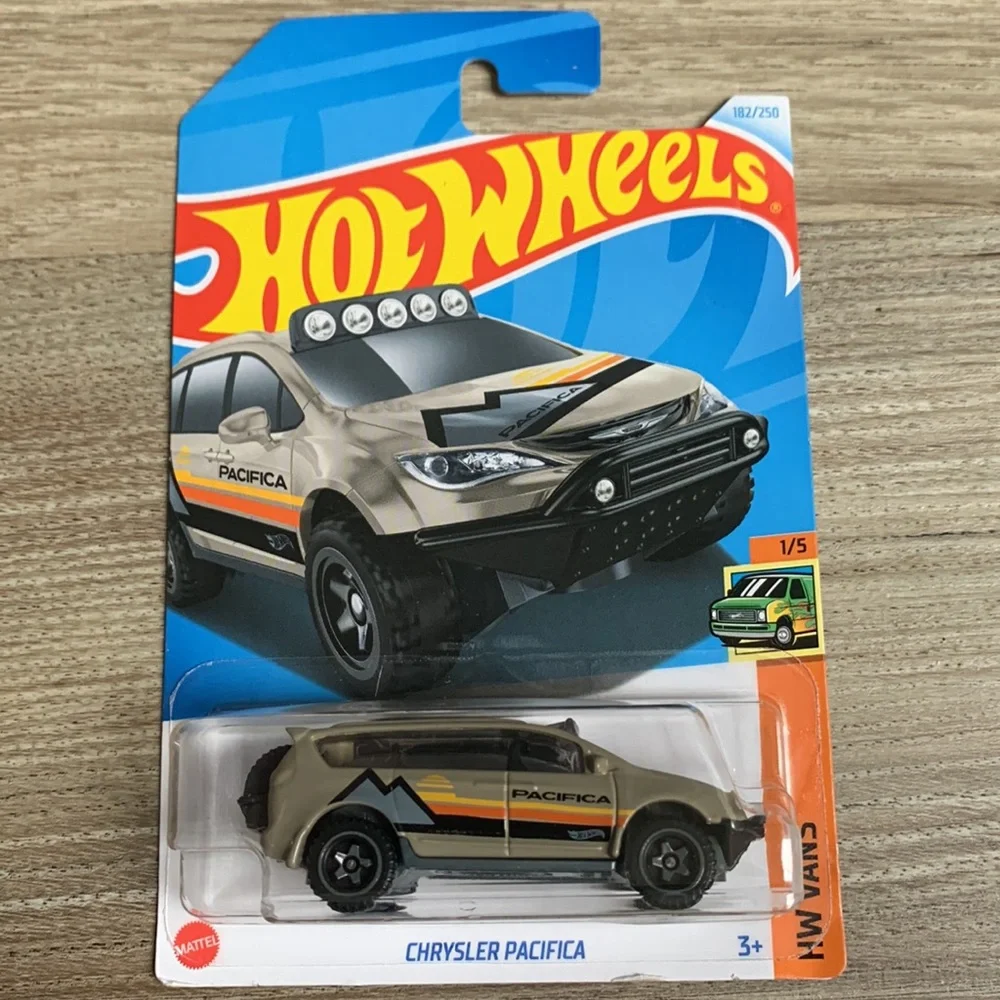 Hot Wheels Chrysler Pacifica Mini Van Hotwheels Diecast Mattel HTB93 New 2024